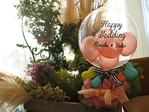 ビニール風船 ピンク！プラスチック エアレーション式窒素 結婚式会場